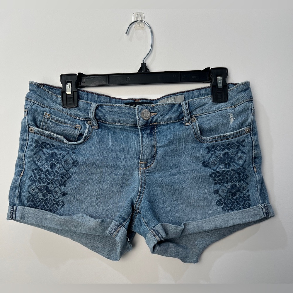 Aeropostale Jean Shorts with Cute Embroidery Detail